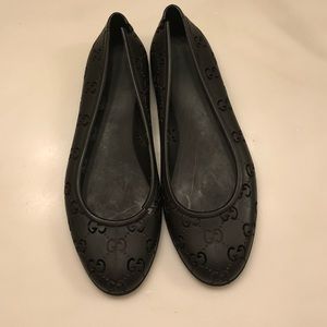 gucci rubber flats